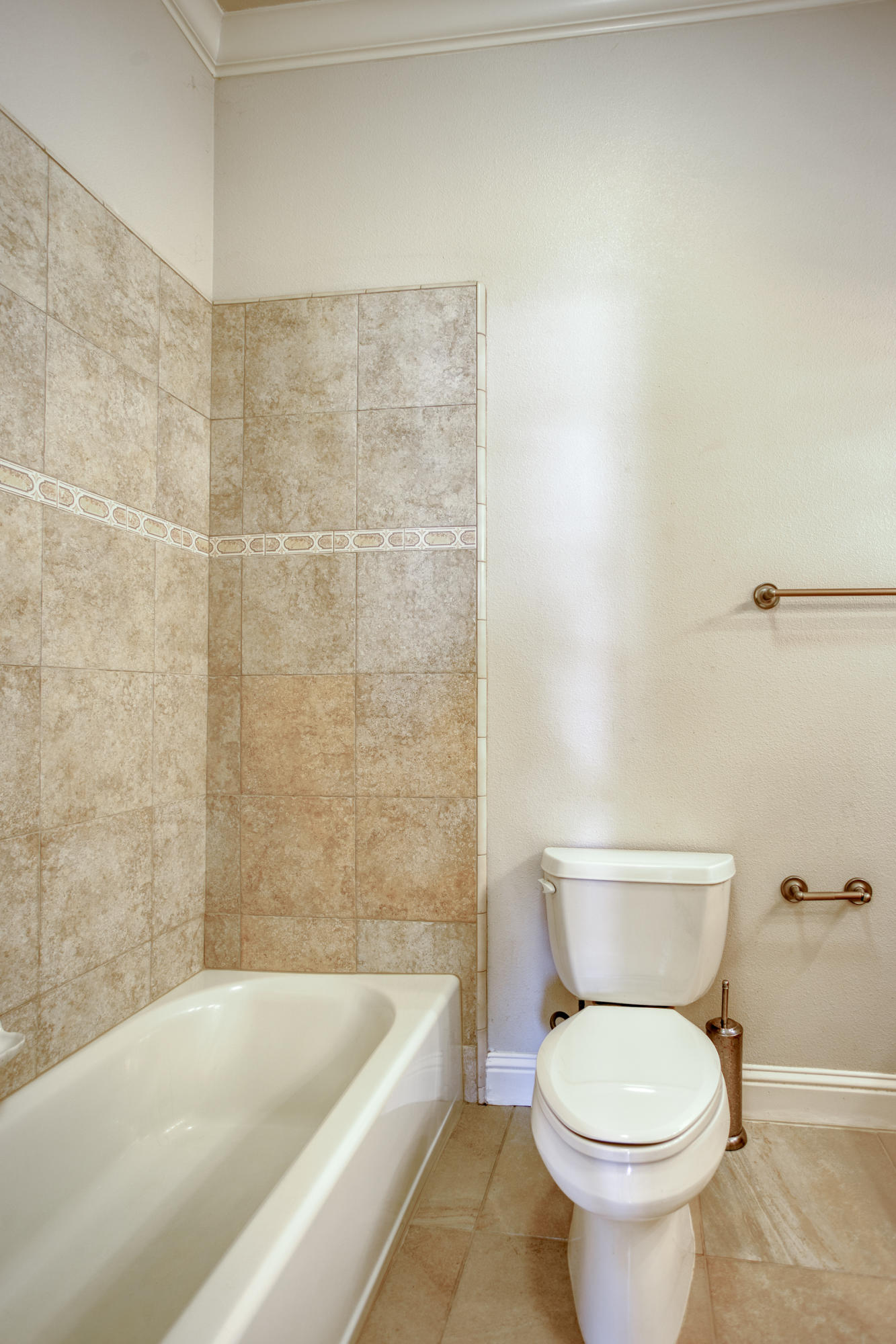 2663 La Rinconada Place Redding, CA 96002 - Photo 34 of 65 IMG_0971