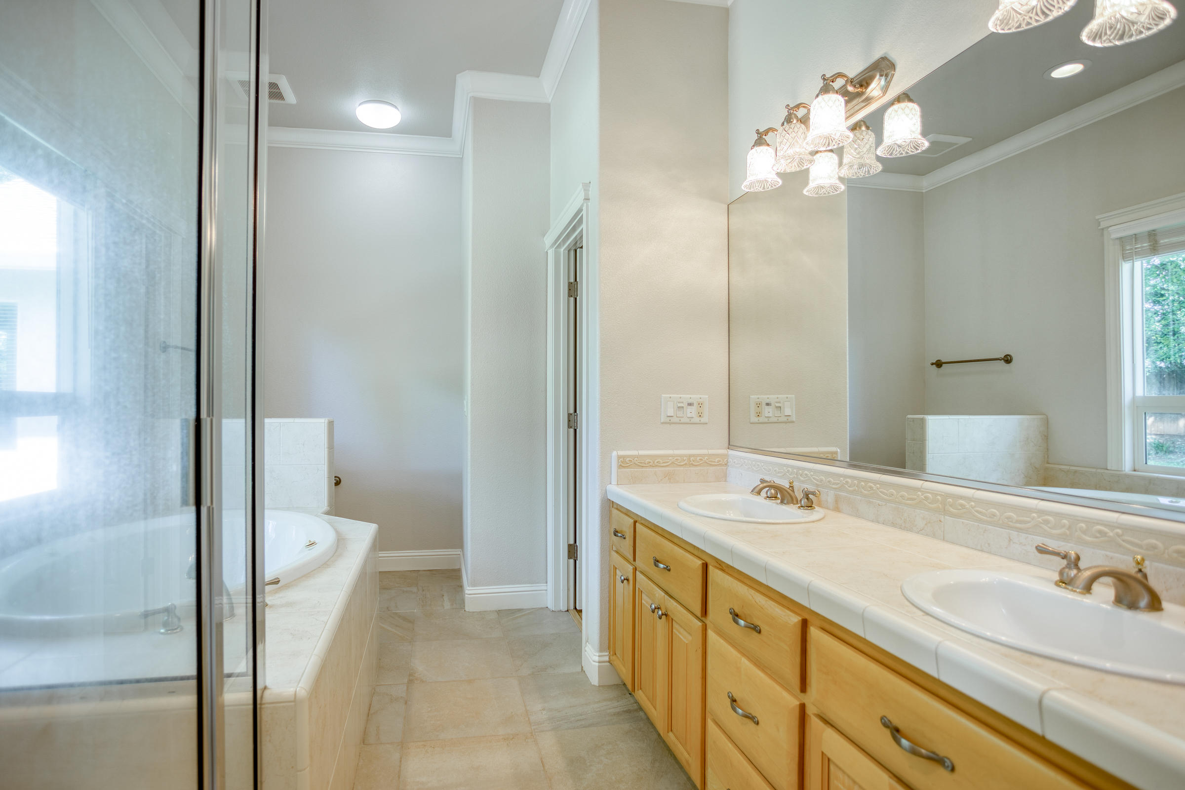 2663 La Rinconada Place Redding, CA 96002 - Photo 43 of 65 IMG_1016