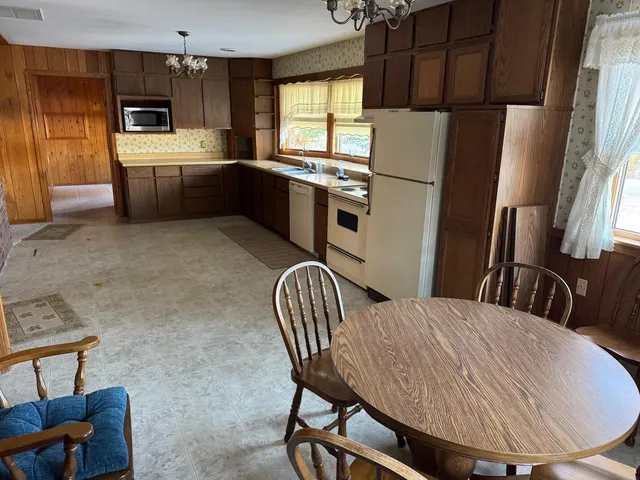 $249,900 | 2512 Sportsman Drive, White Cloud, MI 49349