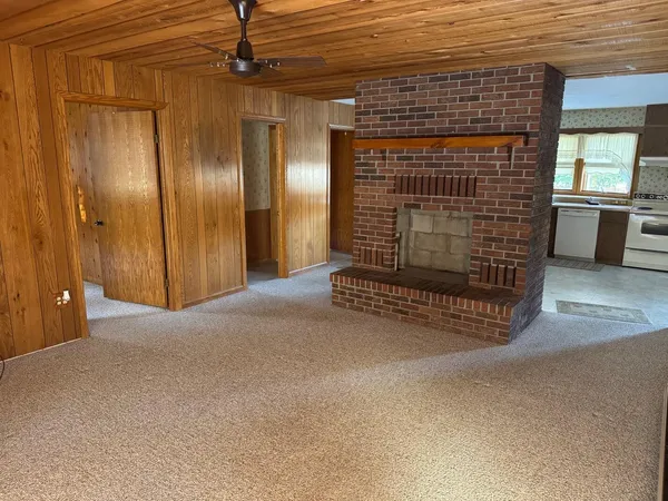 $230,000 | 2512 Sportsman Drive, White Cloud, MI 49349