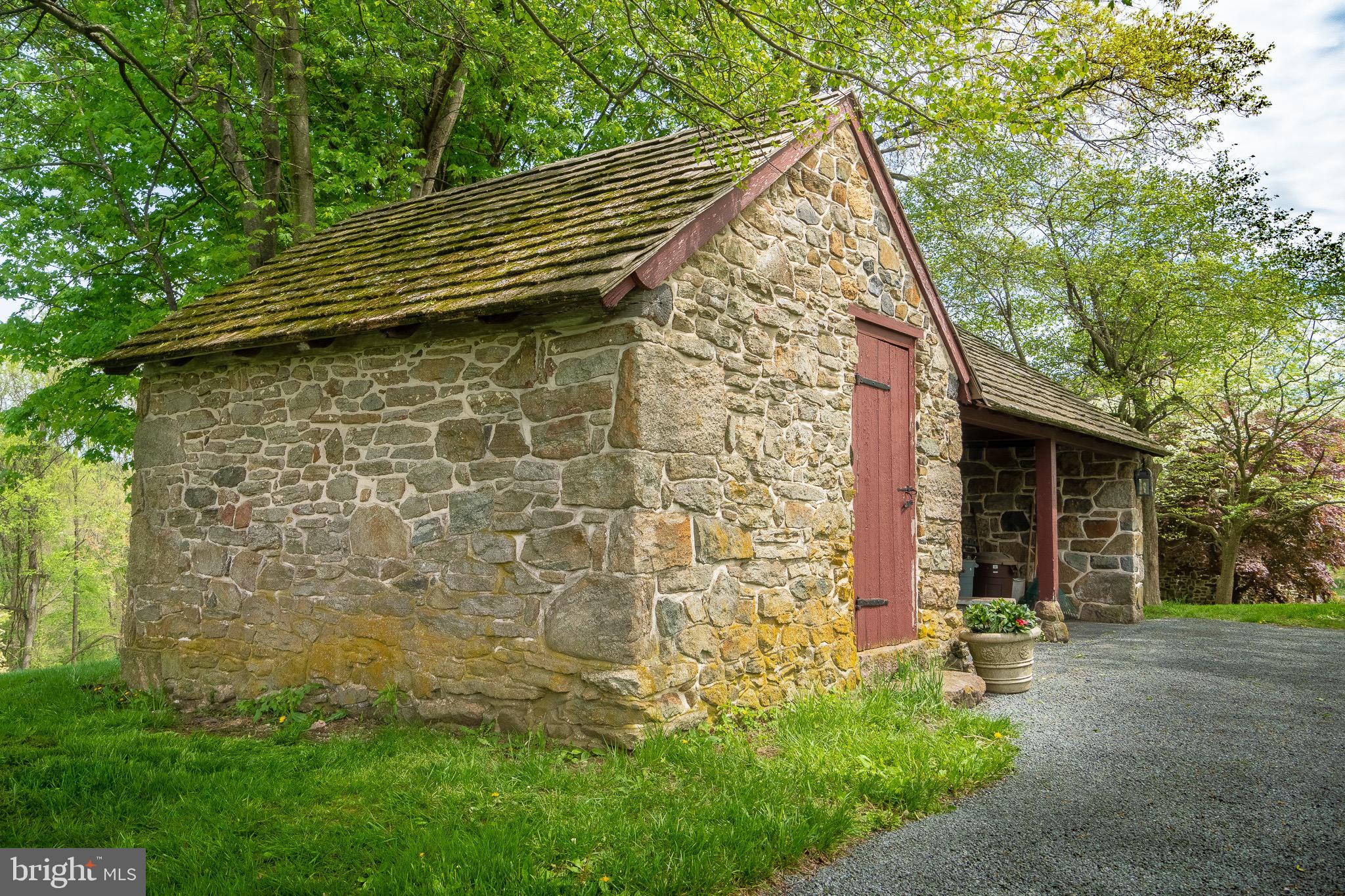 2200 Ridge Road Elverson, PA 19520 - Photo 23 of 27 Milkhouse/ Carriage Shed