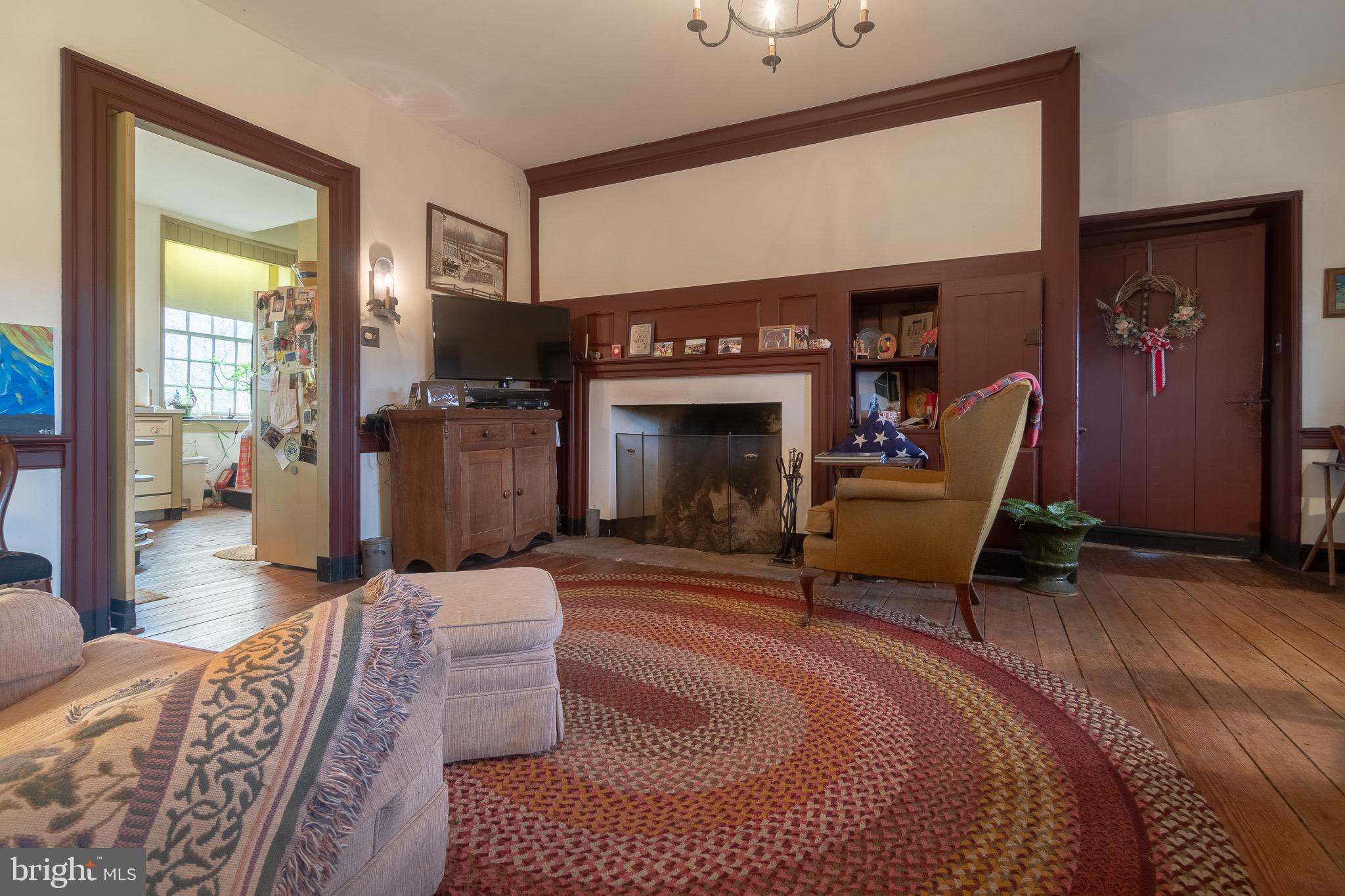 2200 Ridge Road Elverson, PA 19520 - Photo 7 of 27 Living Room