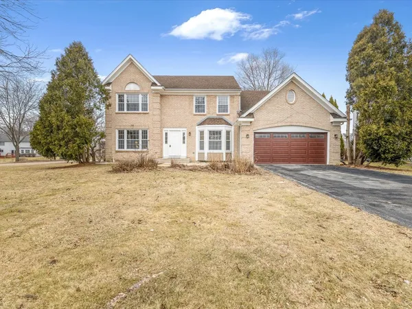 $500,000 | 256 Hill 'N Dale Court, Gurnee, IL 60031