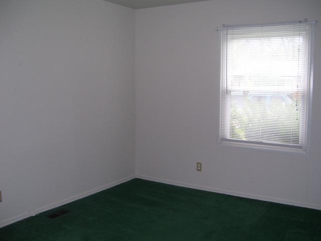 7918 Placing Road Indianapolis, IN 46226 - Photo 3 of 8 Gallery Image 3