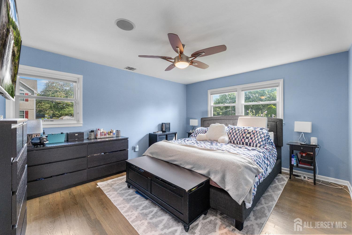 116 Player Avenue Edison, NJ 08817 - Photo 14 of 40 a bedroom with a bed and window