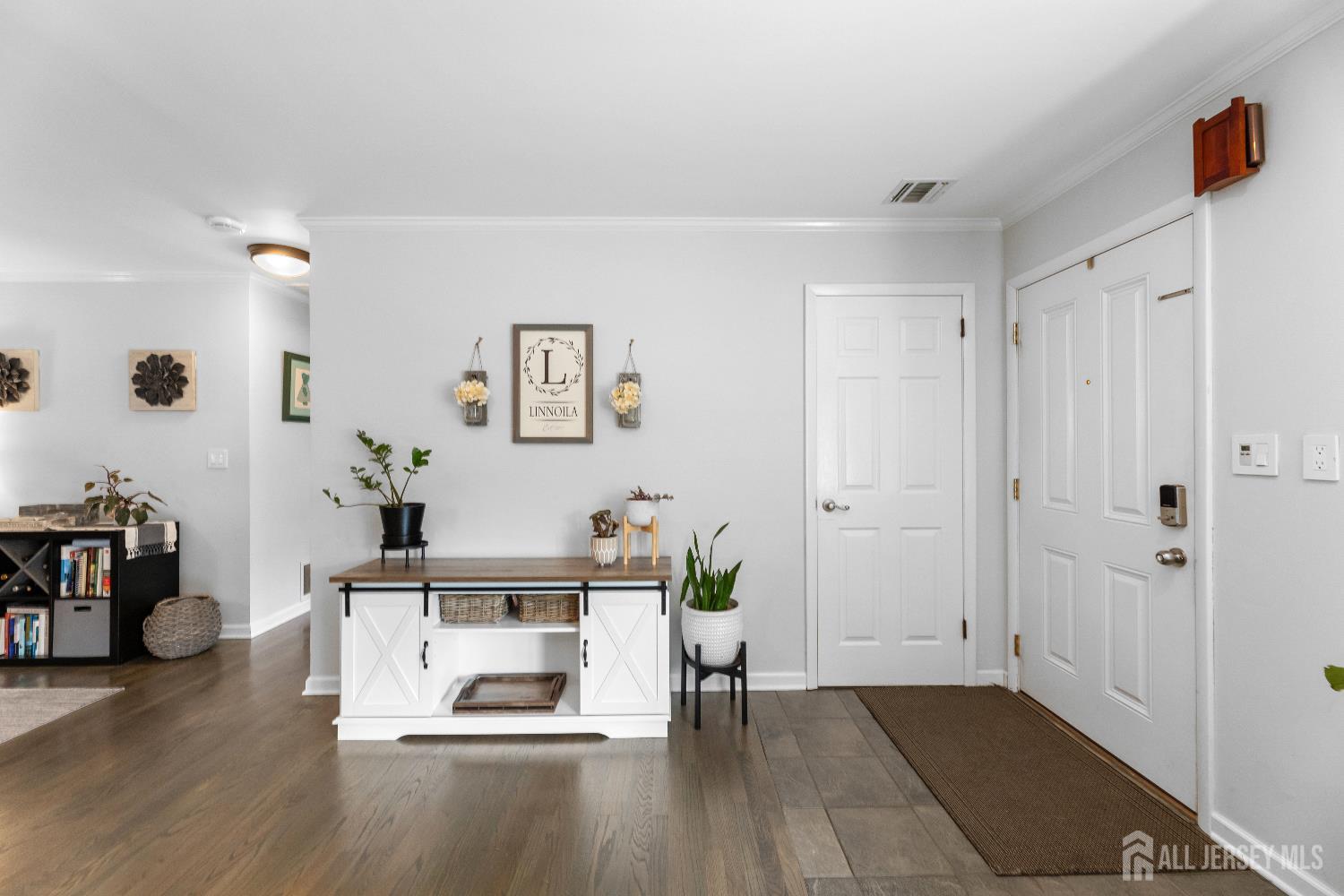 116 Player Avenue Edison, NJ 08817 - Photo 7 of 40 a living room with furniture and wooden floor