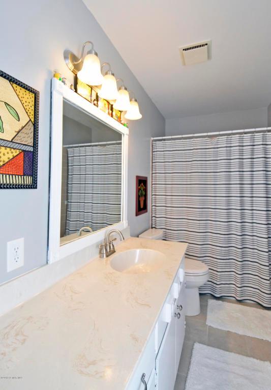 1829 28th Street Northwest Rochester, MN 55901 - Photo 12 of 15 Gallery Image 12