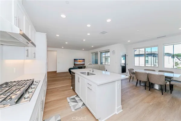 $948,800 | 6007 Clementine Lane, Unit 21, Cypress, CA 90630
