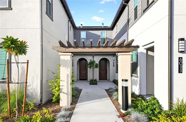 $948,800 | 6007 Clementine Lane, Unit 21, Cypress, CA 90630