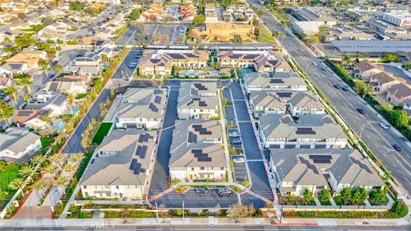 $948,800 | 6007 Clementine Lane, Unit 21, Cypress, CA 90630