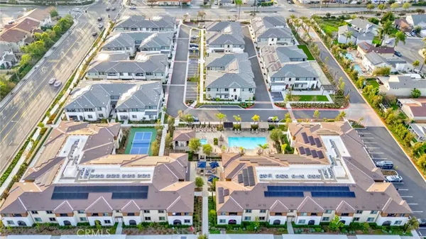 $948,800 | 6007 Clementine Lane, Unit 21, Cypress, CA 90630