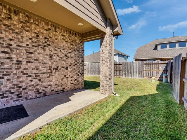 $427,000 | 821 Laguna Green Lane, Katy, TX 77493