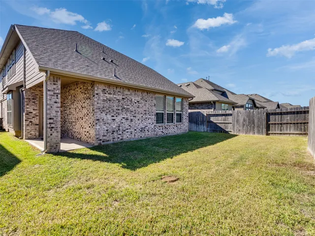 $427,000 | 821 Laguna Green Lane, Katy, TX 77493