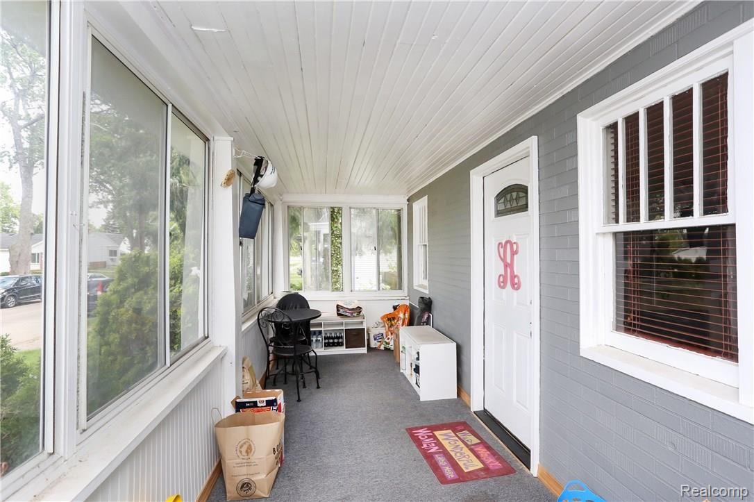 3335 Cumberland Road Berkley, MI 48072 - Photo 2 of 26 Cumberland-2.jpg