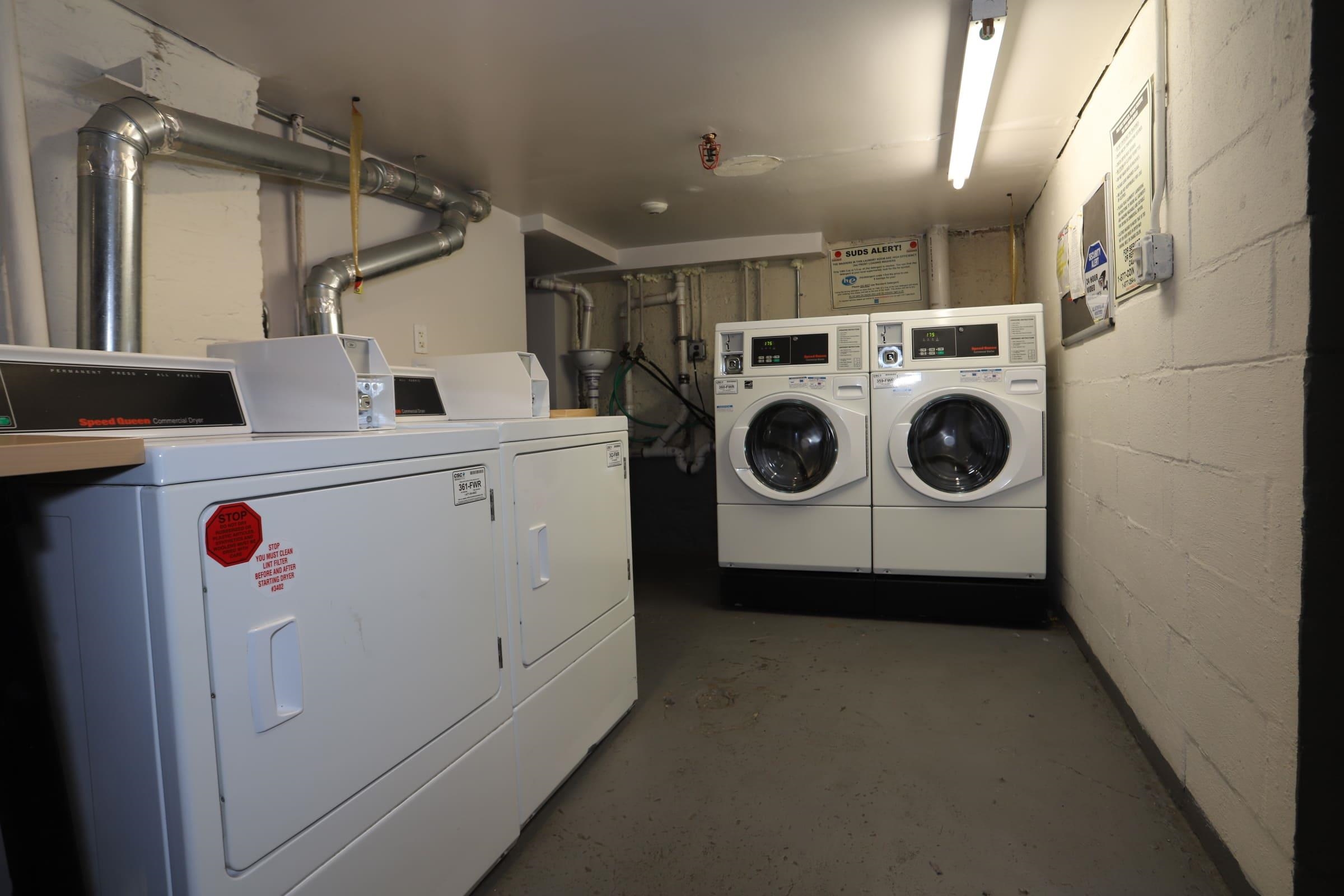314 Paterson Plank Road, Unit 1B Union City, NJ 07087 - Photo 21 of 22 a utility room with dryer and washer