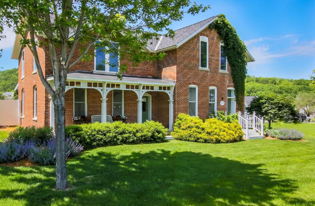 72 College Road Winona, MN 55987 - Photo 1 of 1 Gallery Image 1