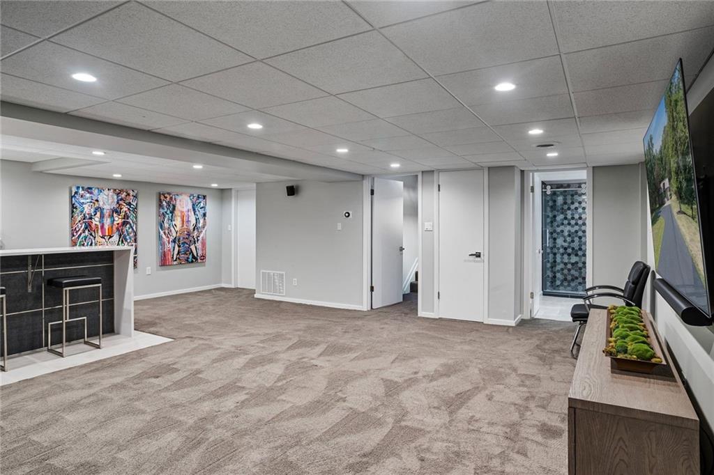 989 Braddock Road Pittsburgh, PA 15221 - Photo 34 of 50 a view of an empty room with a fireplace