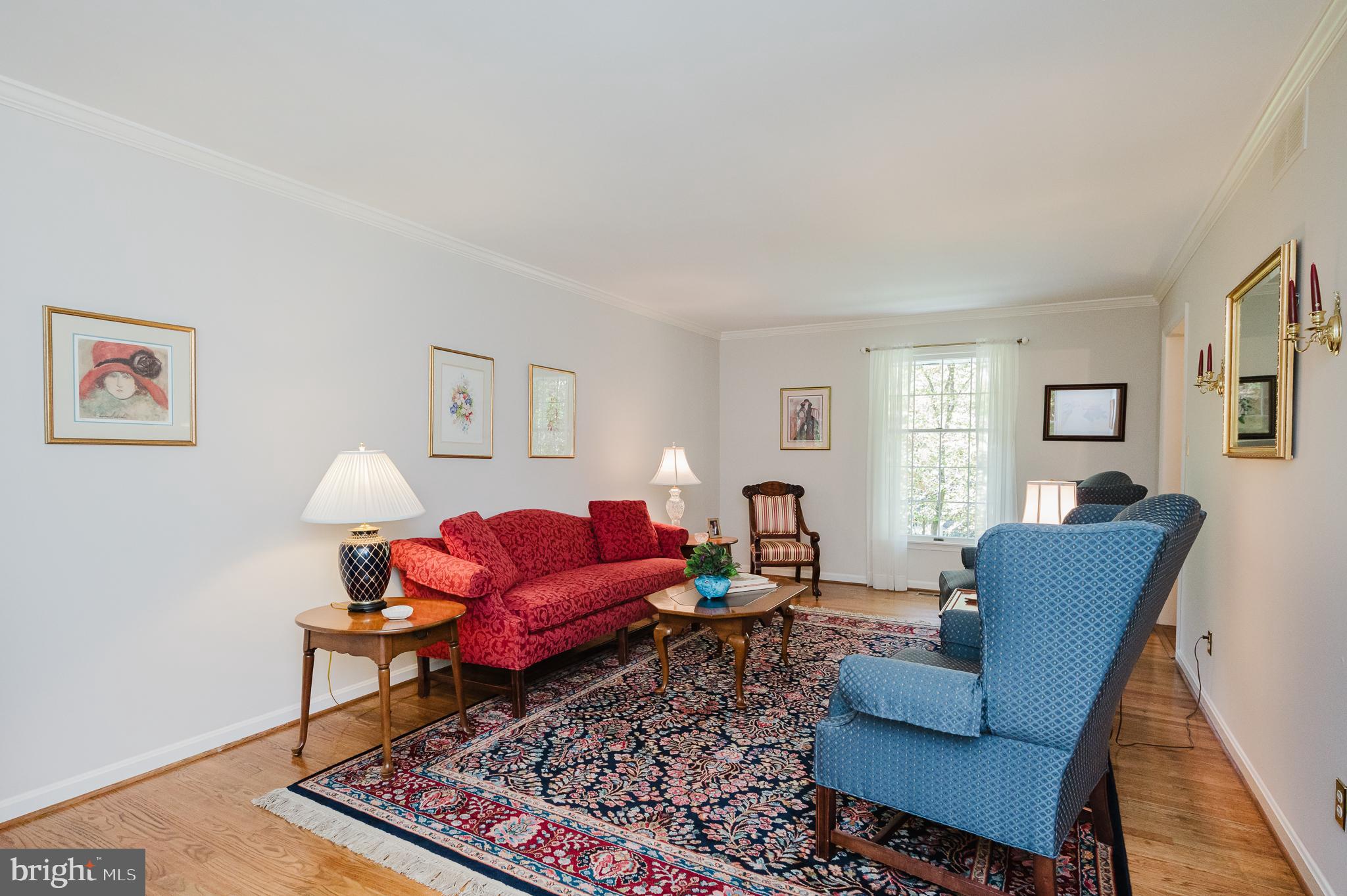 26 Constantine Drive Phoenix, MD 21131 - Photo 17 of 53 SPACIOUS LIVING ROOM