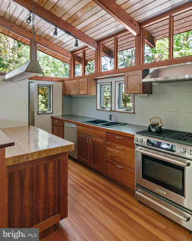 $2,100,000 | 245 Haverton Road, Arnold, MD 21012