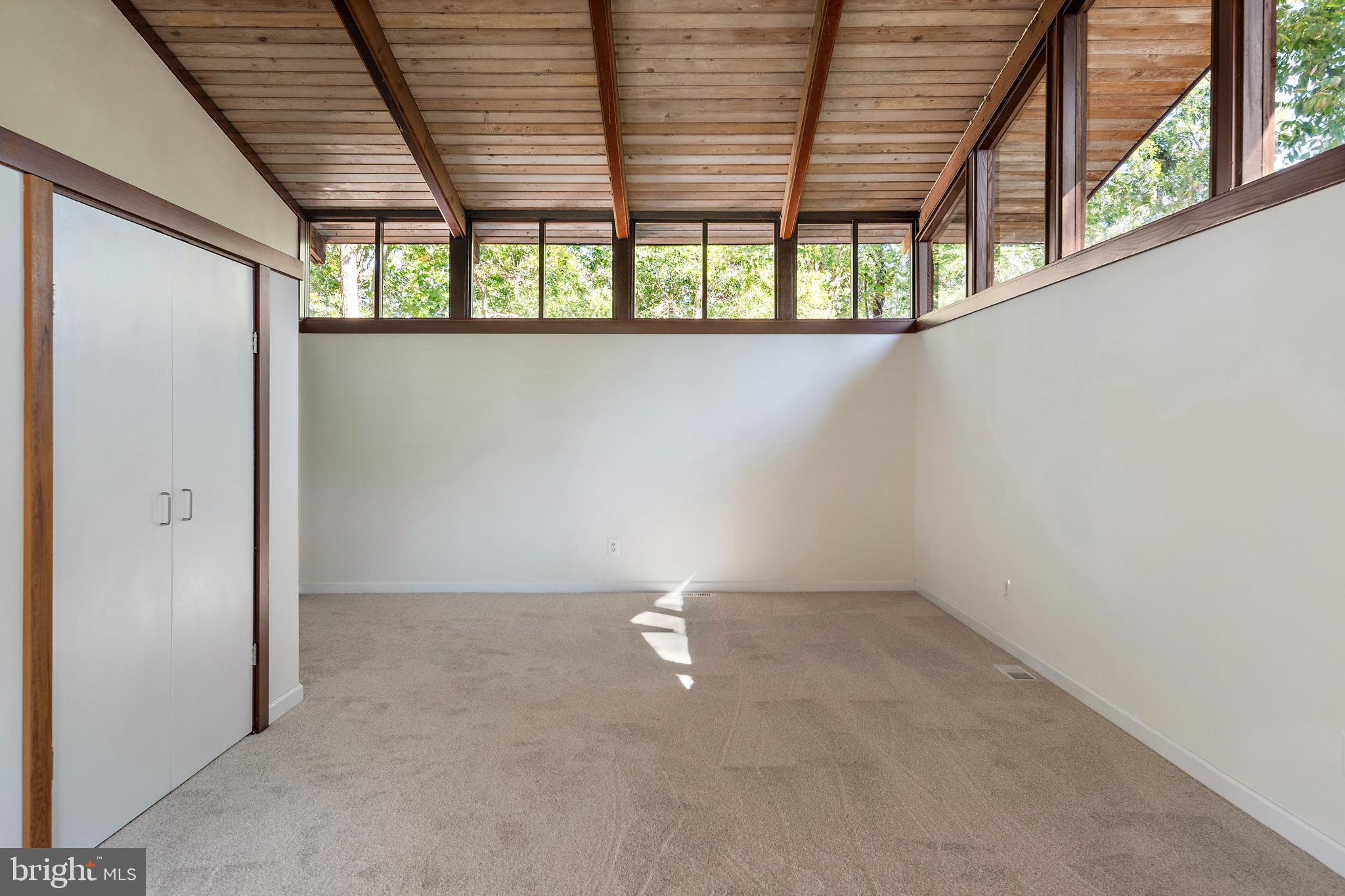245 Haverton Road Arnold, MD 21012 - Photo 36 of 53 an empty room with a window