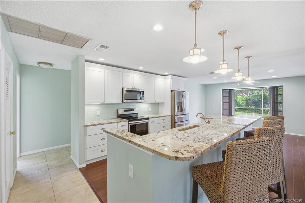 3131 Southeast Fairway West Stuart, FL 34997 - Photo 13 of 48