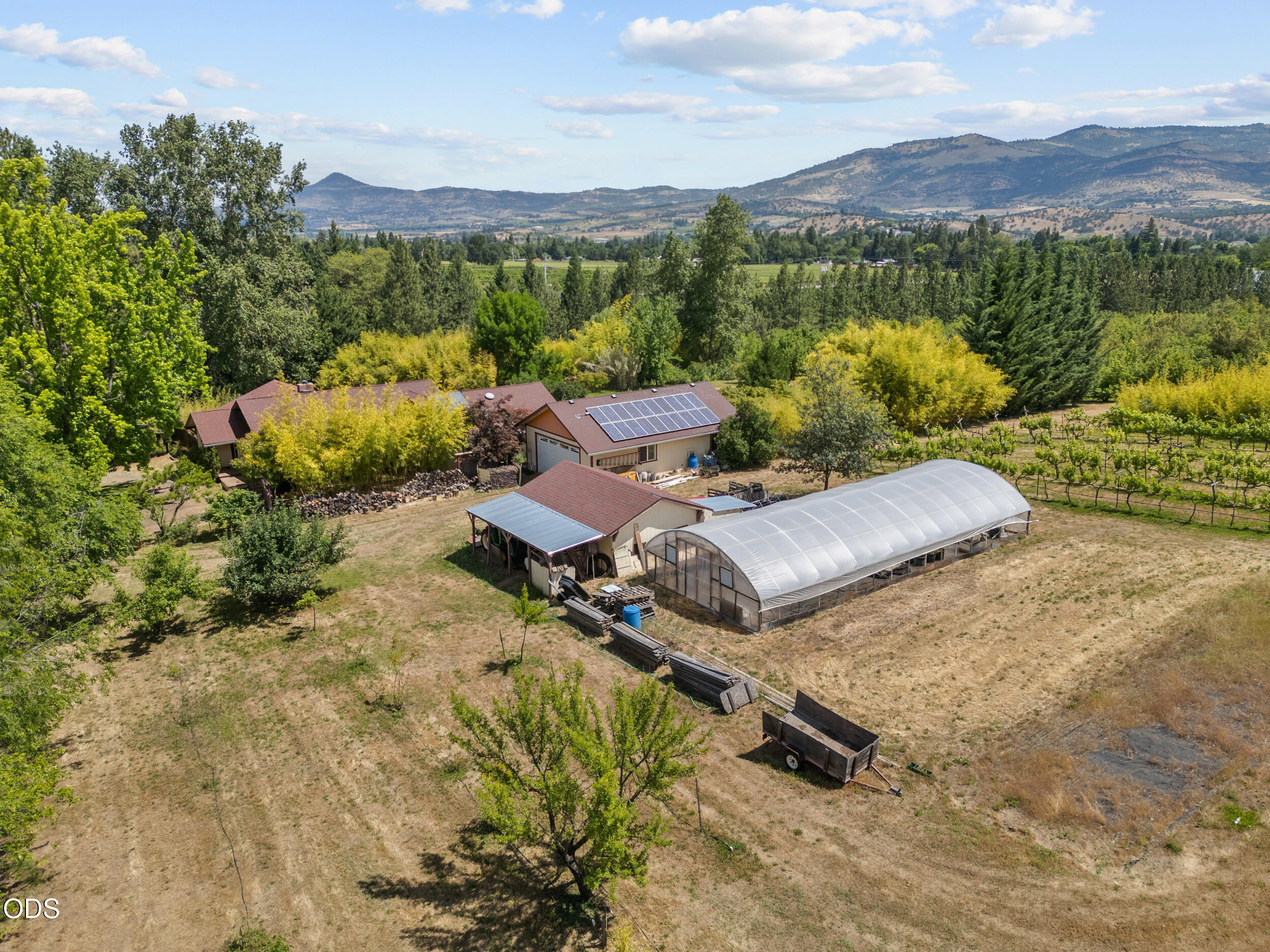 255 Carmen Road Talent, OR 97540 - Photo 48 of 56