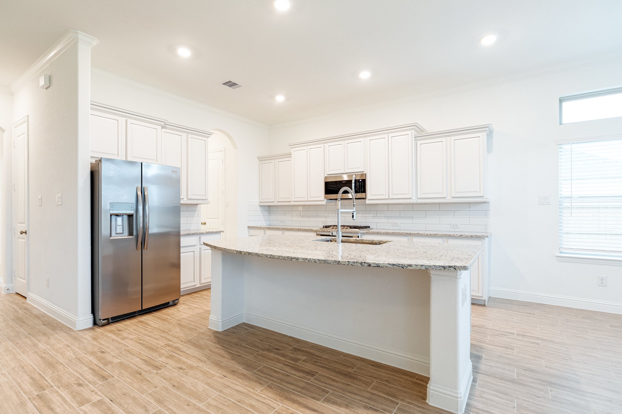 1403 Woodson Ridge Lane Katy, TX 77494 - Photo 9 of 45