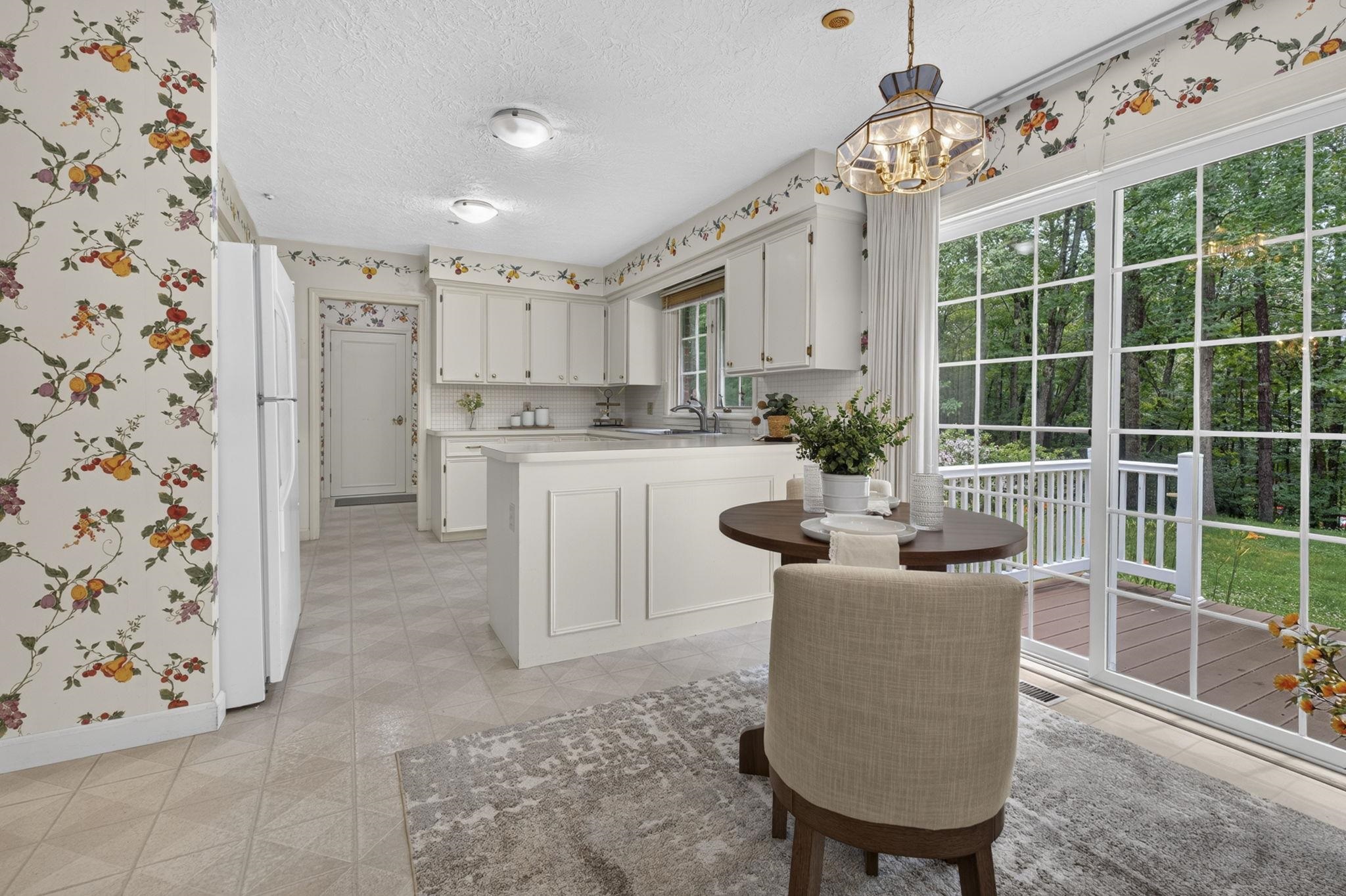 28 Buttonwood Road Bedford, NH 03110 - Photo 7 of 31 Gallery Image 7