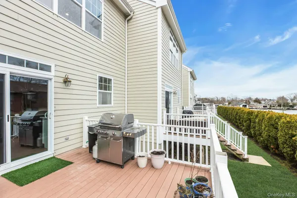 $695,000 | 123 Jackie Court, Patchogue, NY 11772