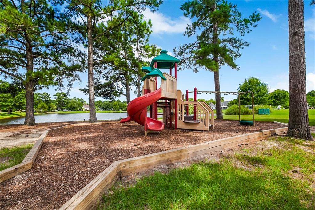 1348 Sycamore Place Mandeville, LA 70448 - Photo 24 of 27