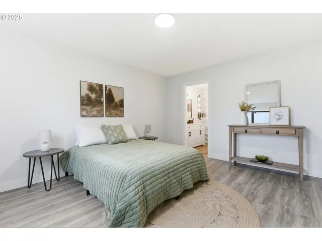 $325,000 | 512 Southwest Eastman Parkway, Gresham, OR 97080