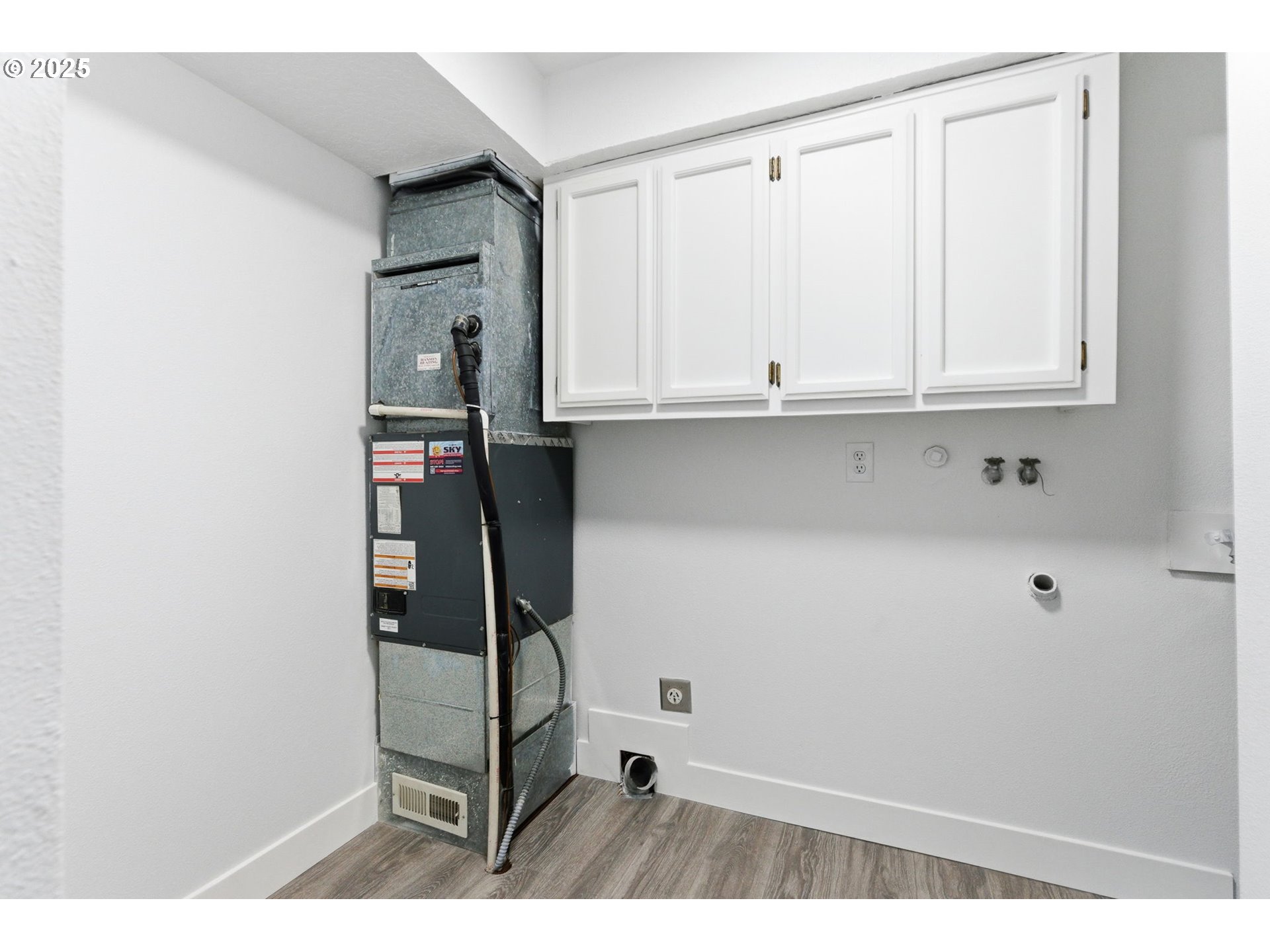 512 Southwest Eastman Parkway Gresham, OR 97080 - Photo 29 of 39