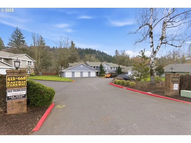 $325,000 | 512 Southwest Eastman Parkway, Gresham, OR 97080