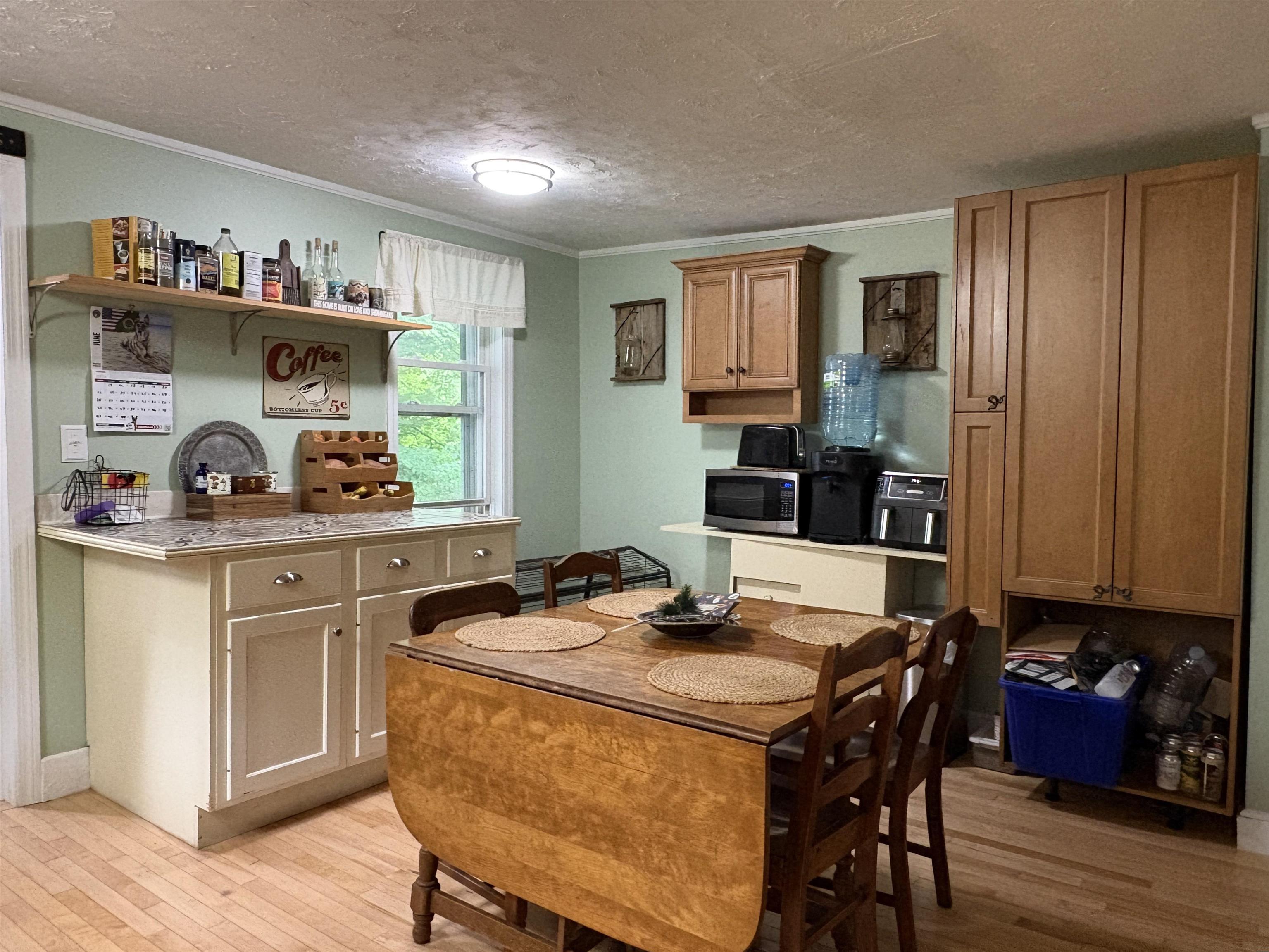 137 Jericho Road Richmond, VT 05477 - Photo 6 of 51