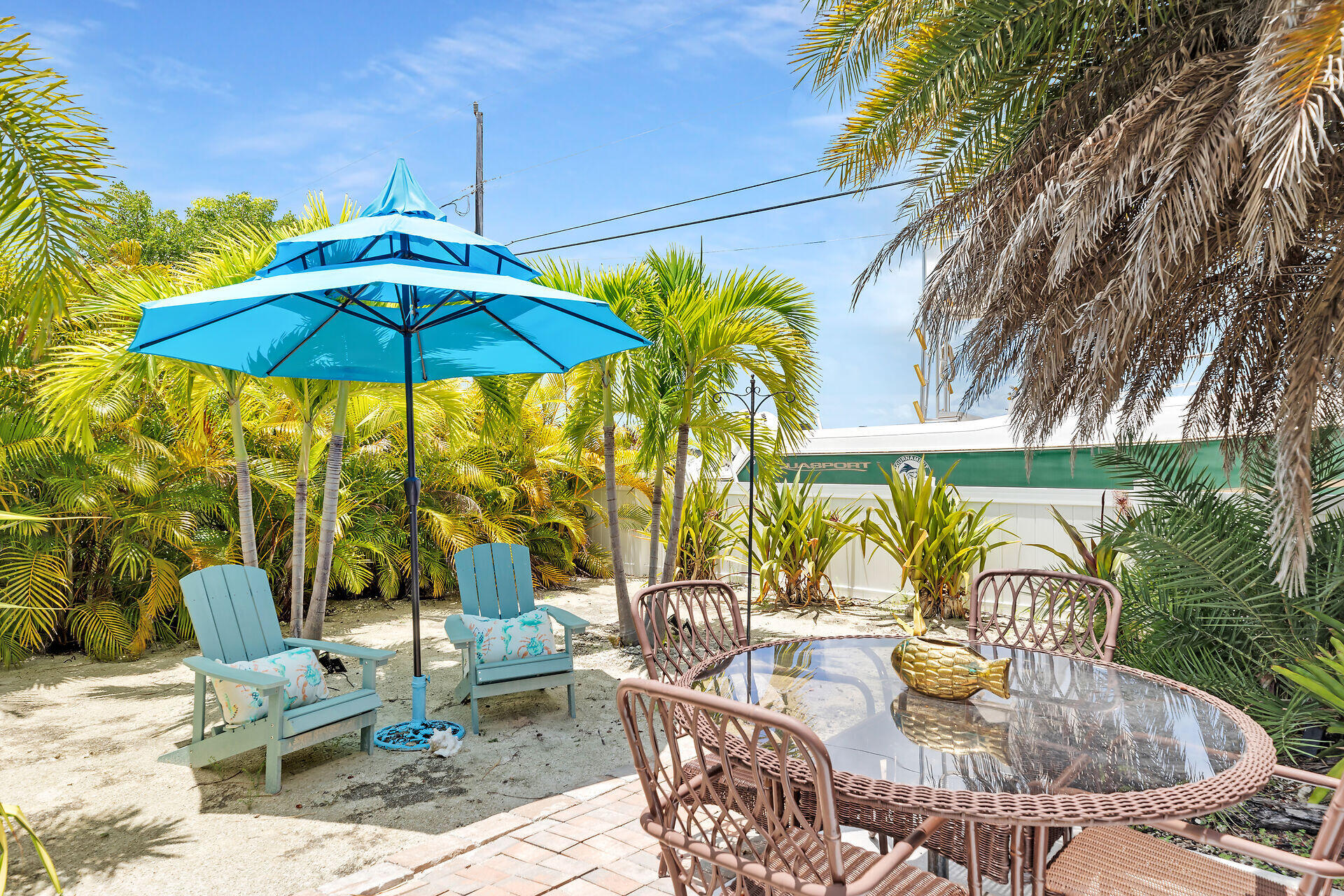 553 Indies Road Summerland Key, FL 33042 - Photo 23 of 64 Room to Relax