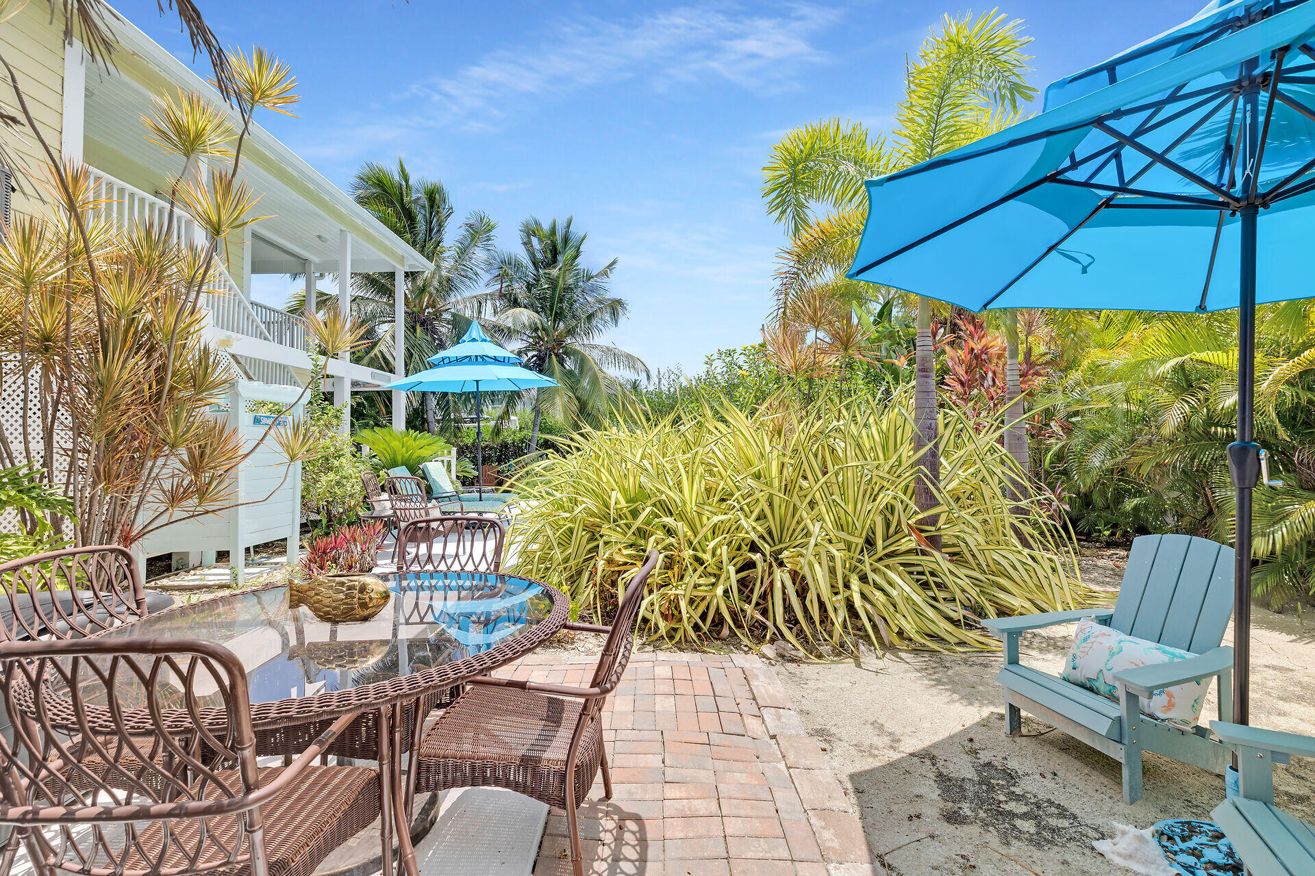 553 Indies Road Summerland Key, FL 33042 - Photo 25 of 64 Room to Relax