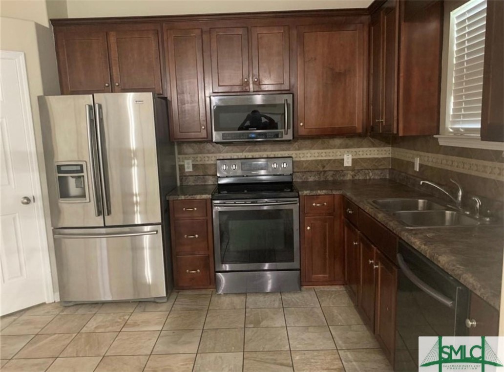 136 Lake House Road Pooler, GA 31322 - Photo 6 of 9