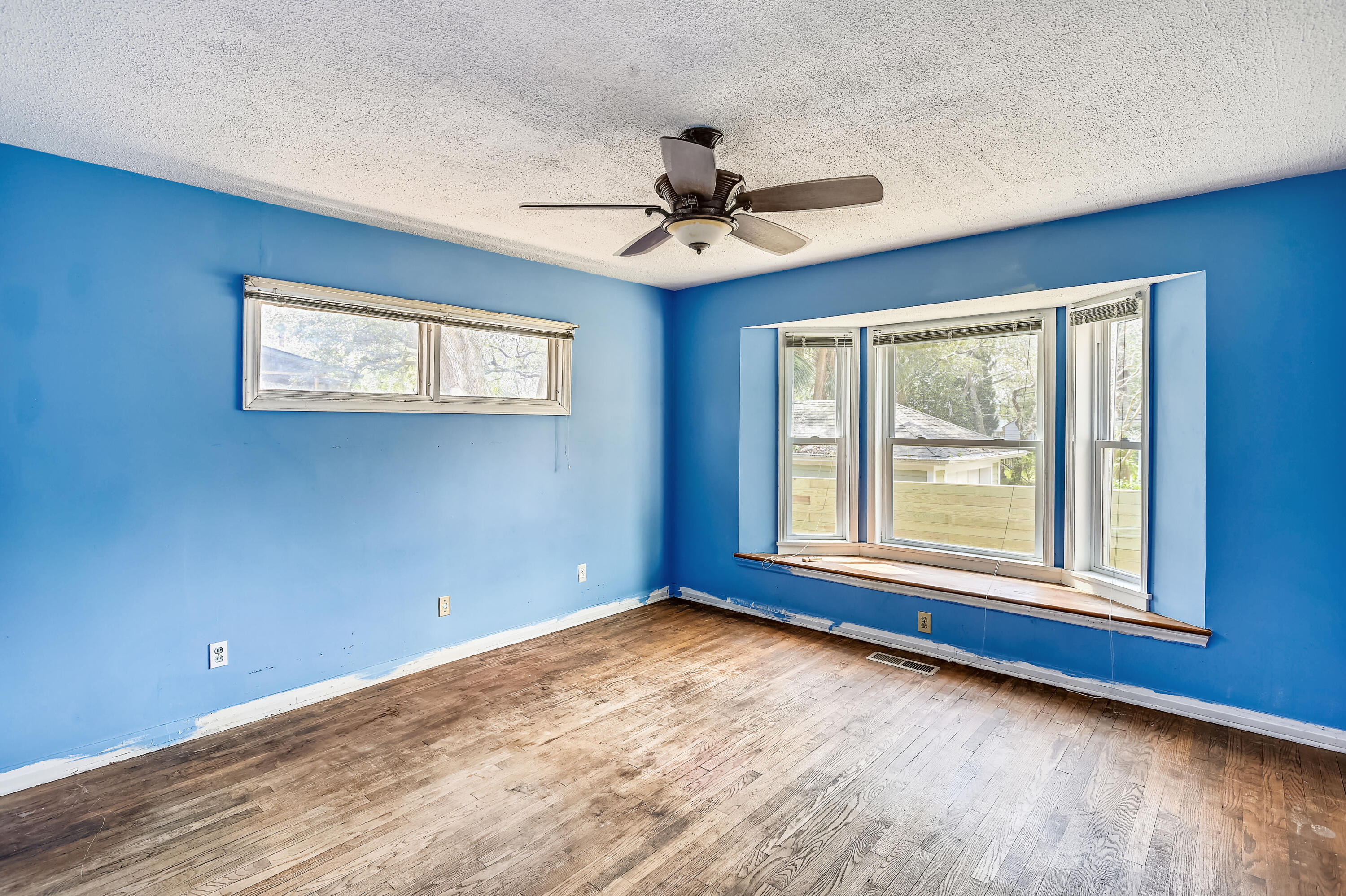 701 Pitt Street Mount Pleasant, SC 29464 - Photo 14 of 20 Rear Bedroom