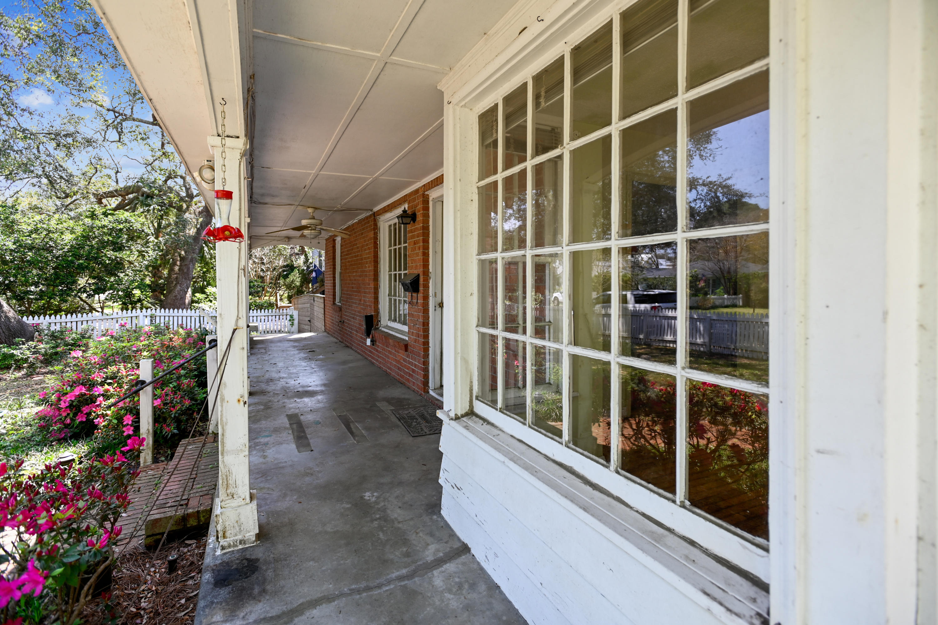 701 Pitt Street Mount Pleasant, SC 29464 - Photo 4 of 20 Front Porch