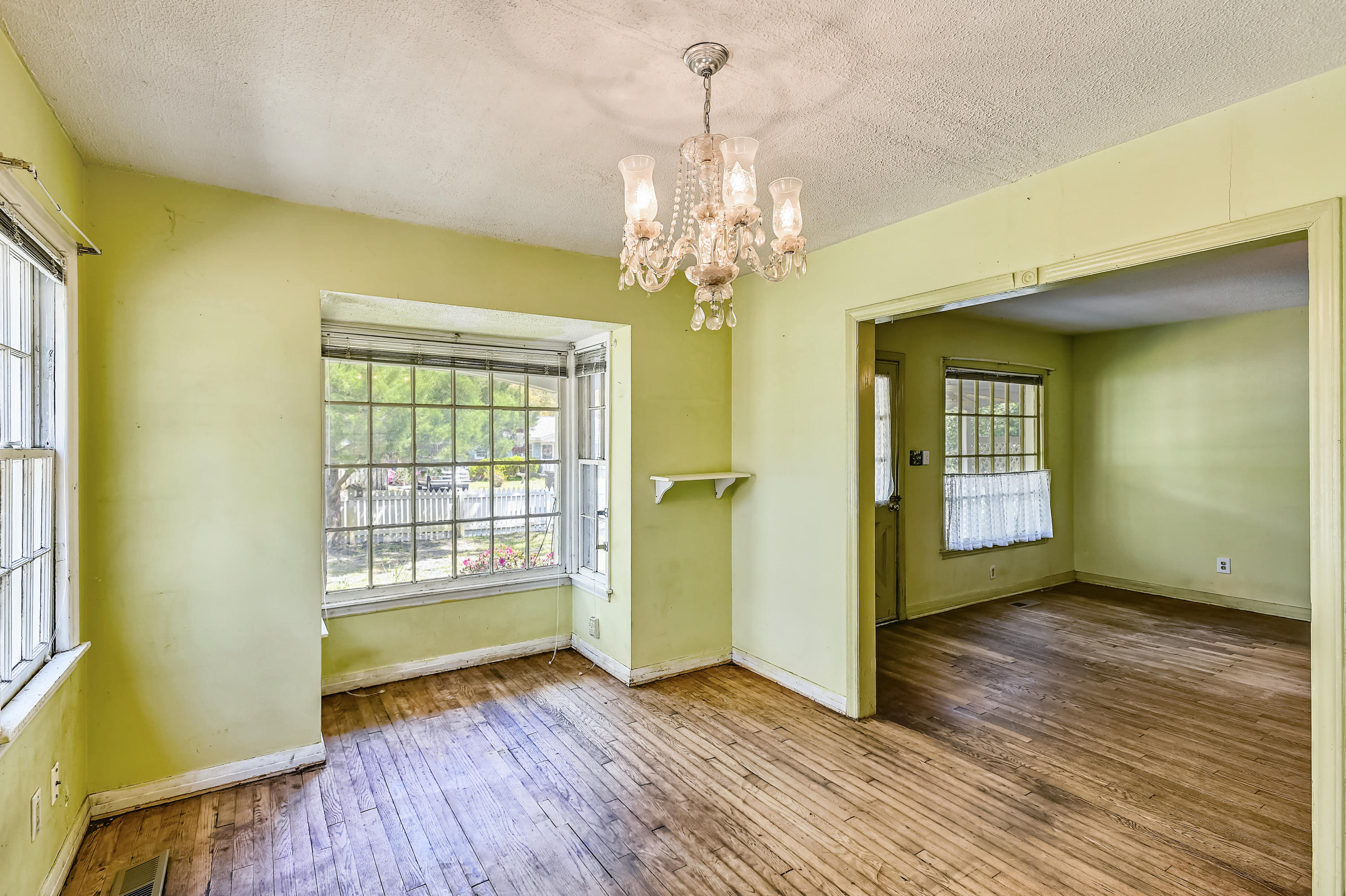 701 Pitt Street Mount Pleasant, SC 29464 - Photo 8 of 20 Dining Room
