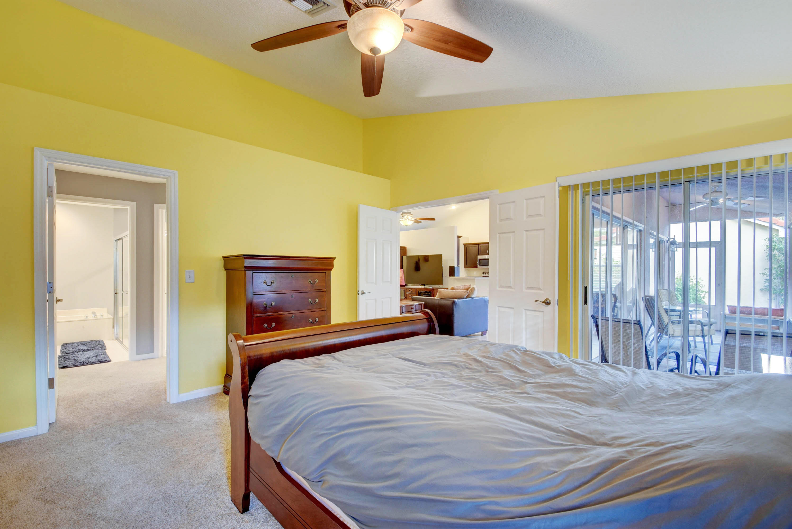 3740 Riverside Way Delray Beach, FL 33445 - Photo 14 of 28 1 of 51.jpg (16 of 31)