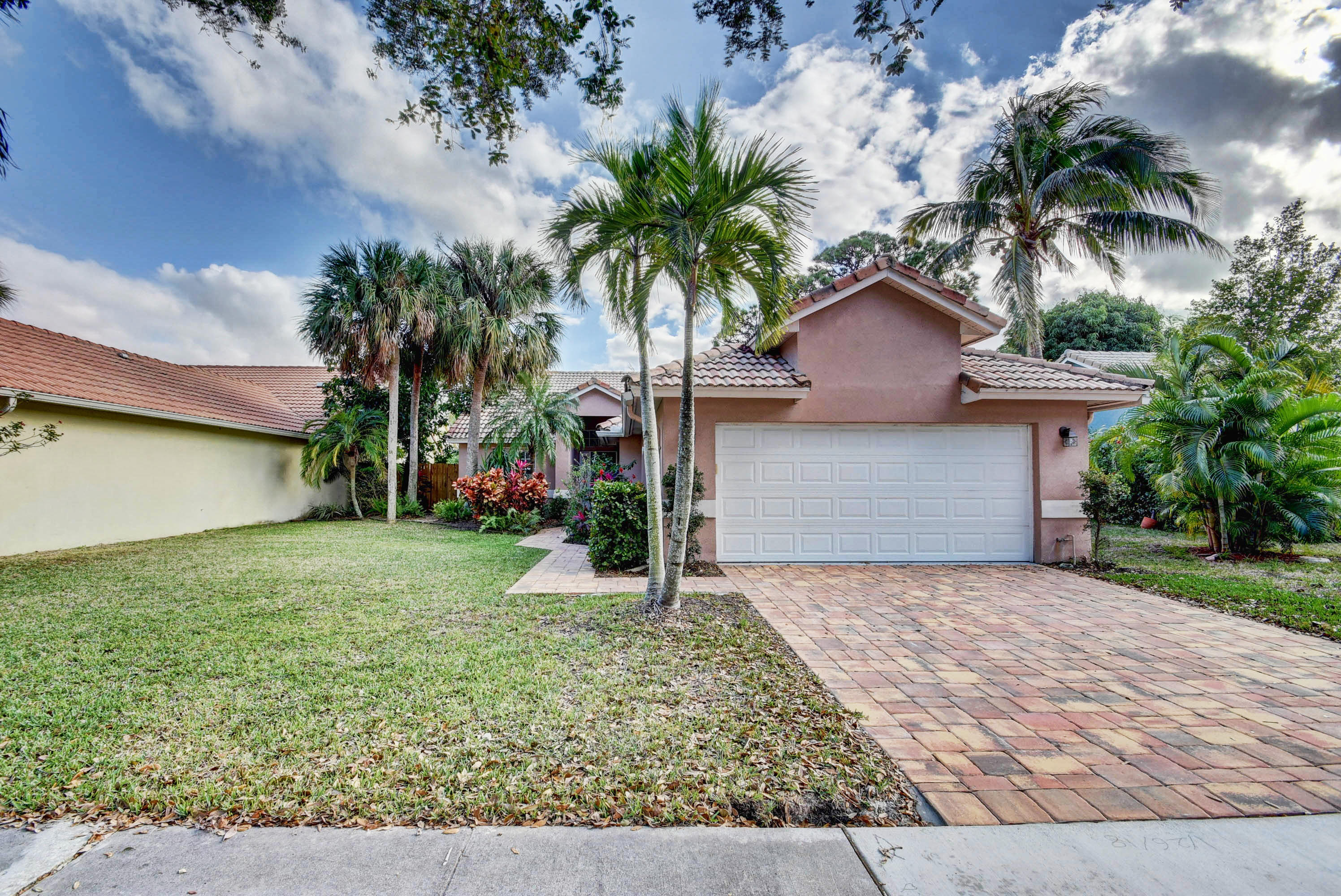 3740 Riverside Way Delray Beach, FL 33445 - Photo 2 of 28 1 of 51.jpg (1 of 31)