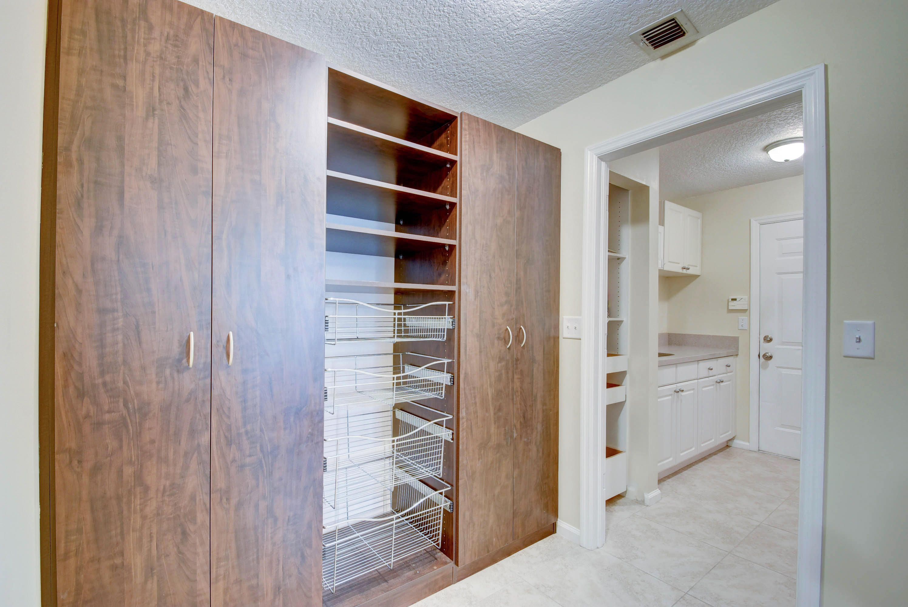 3740 Riverside Way Delray Beach, FL 33445 - Photo 22 of 28 1 of 51.jpg (24 of 31)