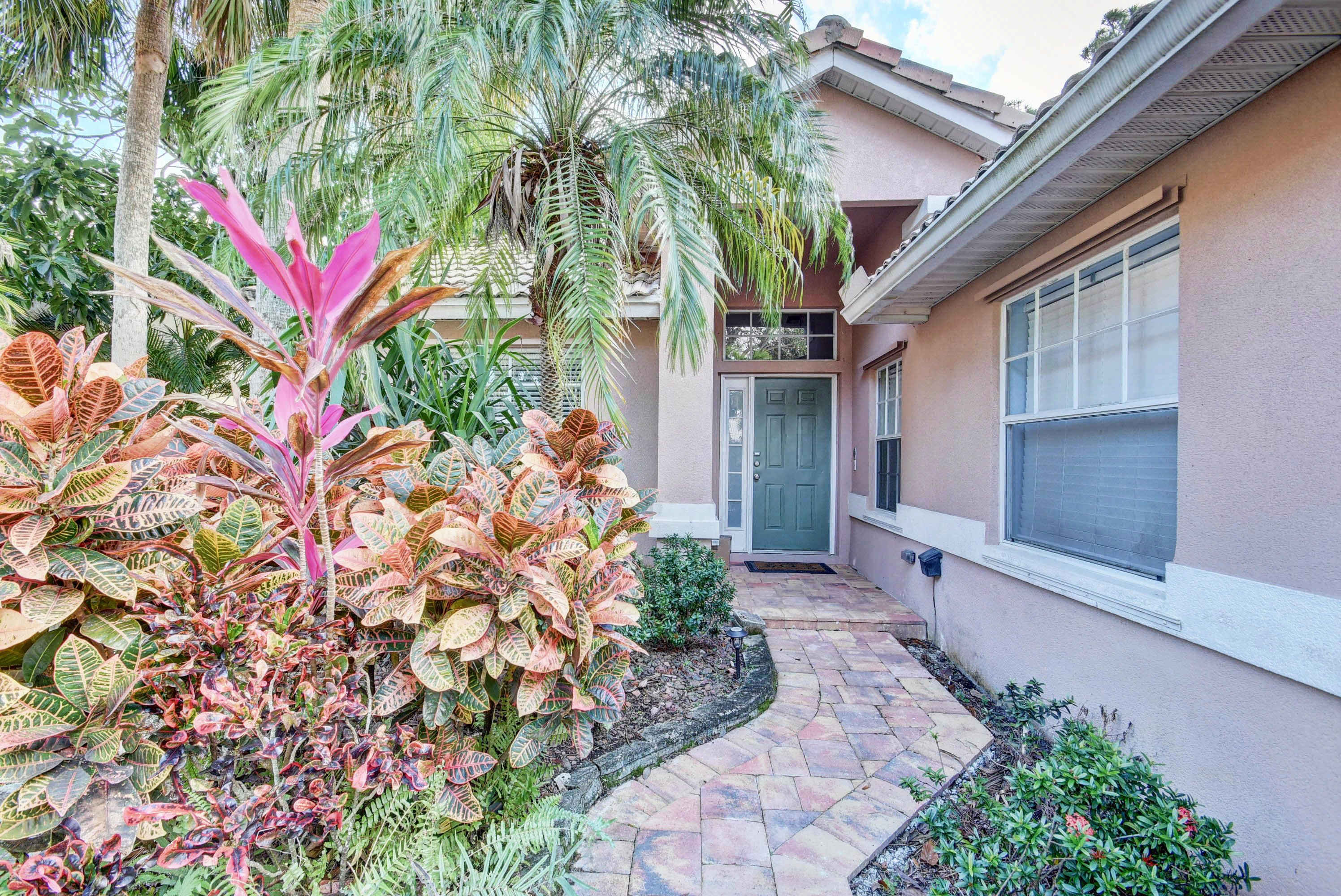 3740 Riverside Way Delray Beach, FL 33445 - Photo 3 of 28 1 of 51.jpg (4 of 31)