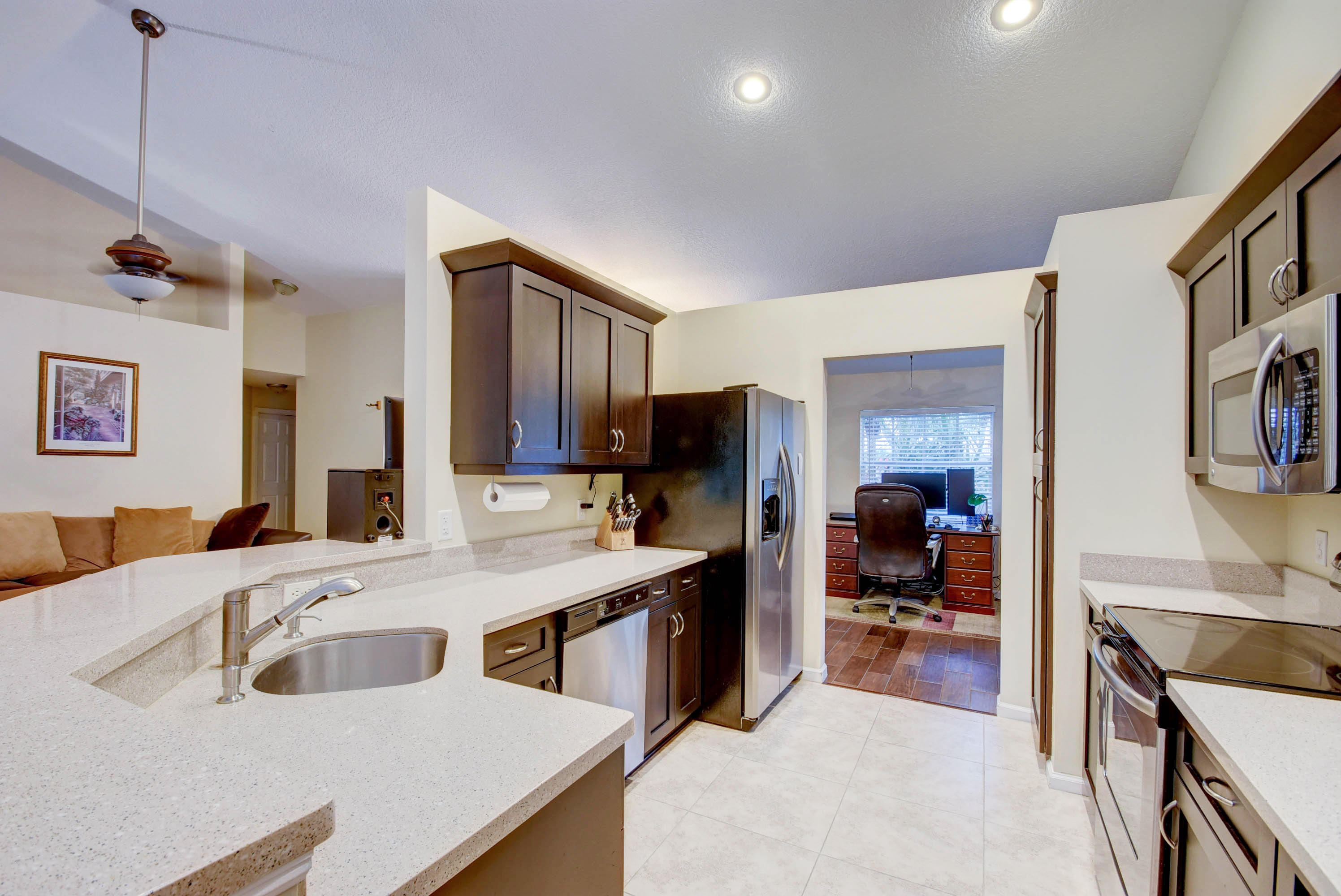 3740 Riverside Way Delray Beach, FL 33445 - Photo 8 of 28 1 of 51.jpg (11 of 31)