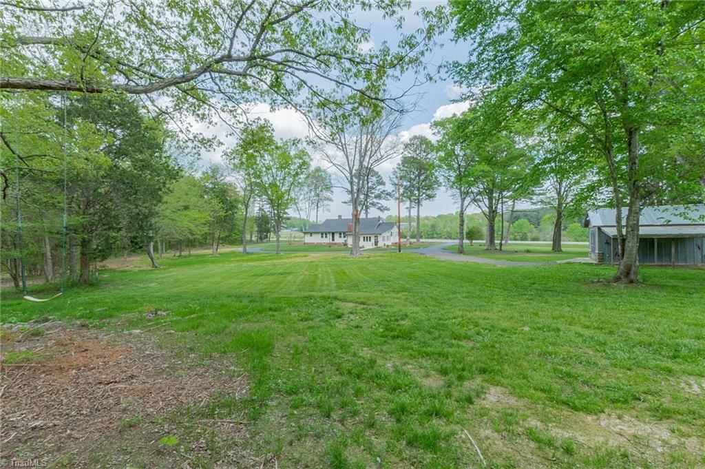 352 Shiptontown Road Lexington, NC 27292 - Photo 4 of 46 Gallery Image 4