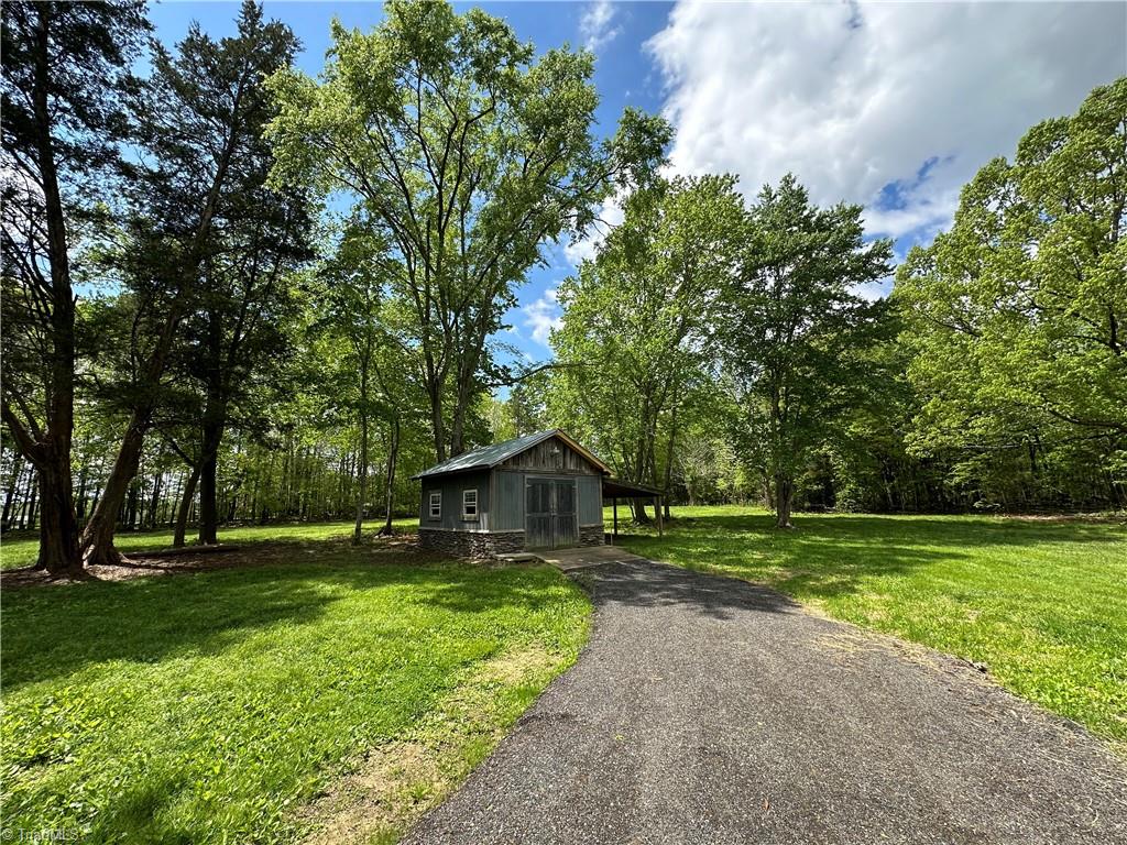 352 Shiptontown Road Lexington, NC 27292 - Photo 5 of 46 Gallery Image 5
