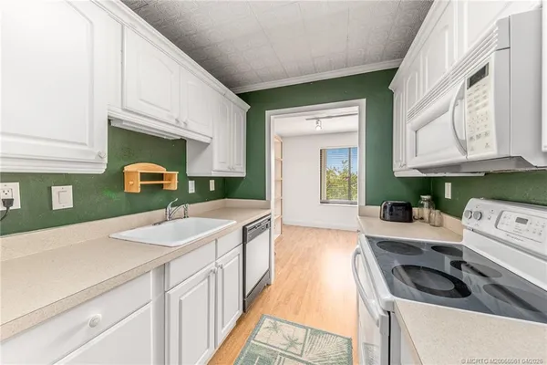 $220,000 | 5393 Southeast Miles Grant Road, Unit 207, Stuart, FL 34997