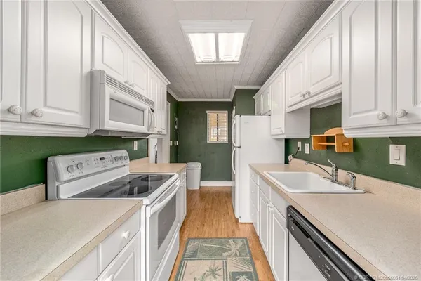 $220,000 | 5393 Southeast Miles Grant Road, Unit 207, Stuart, FL 34997