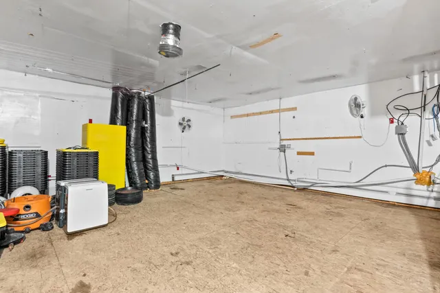 $425,000 | 80 Oakland Road, Fairfield, ME 04937